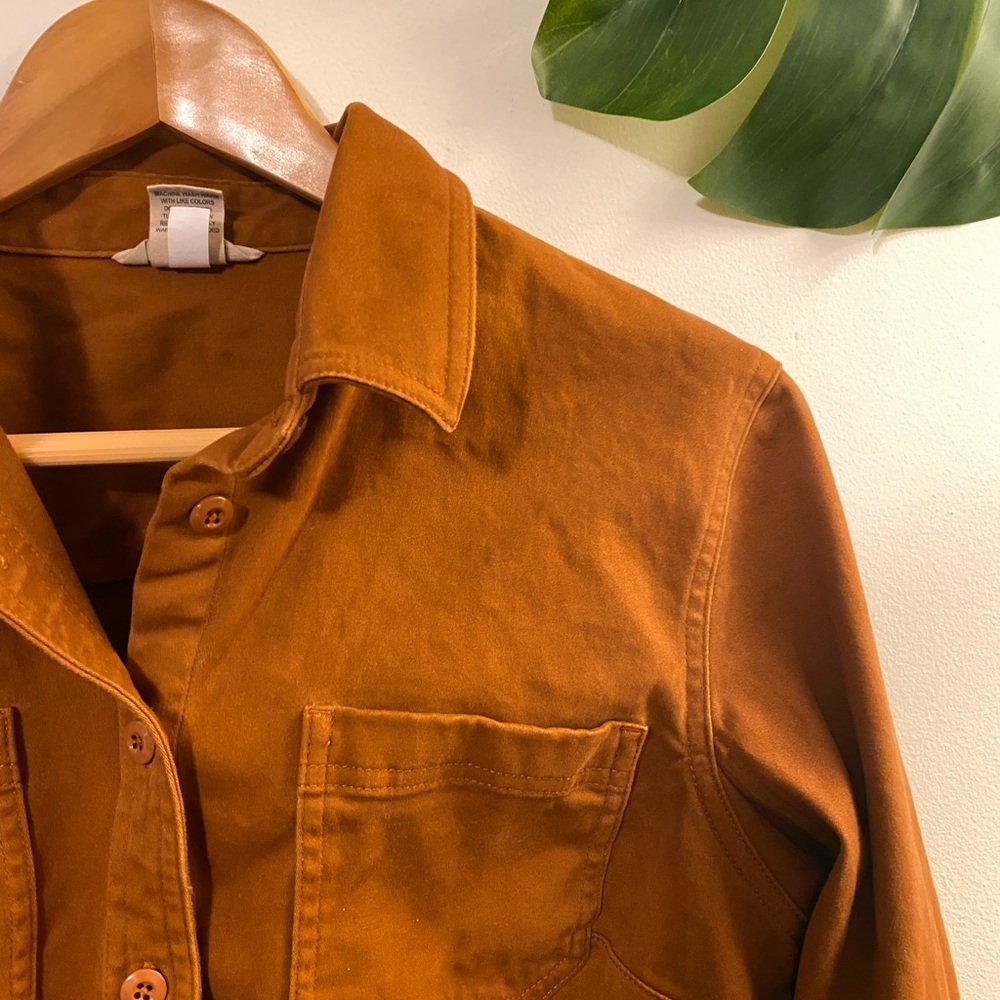 DULUTH Trading Co button down shirt